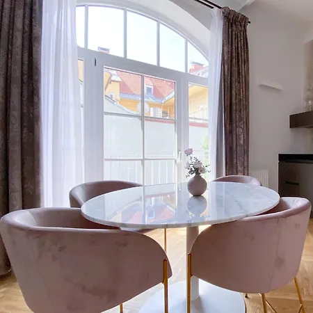 Modern Living In Center - Stylish & Convenien * Грац